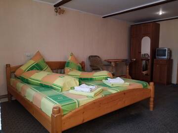 Фото номера Двухместный номер с 1 кроватью Гостевой дом У Ірини г. Ясиня 8