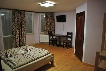 Фото номера Люкс Отель HOTEL BOBROvski г. Ясиня 11